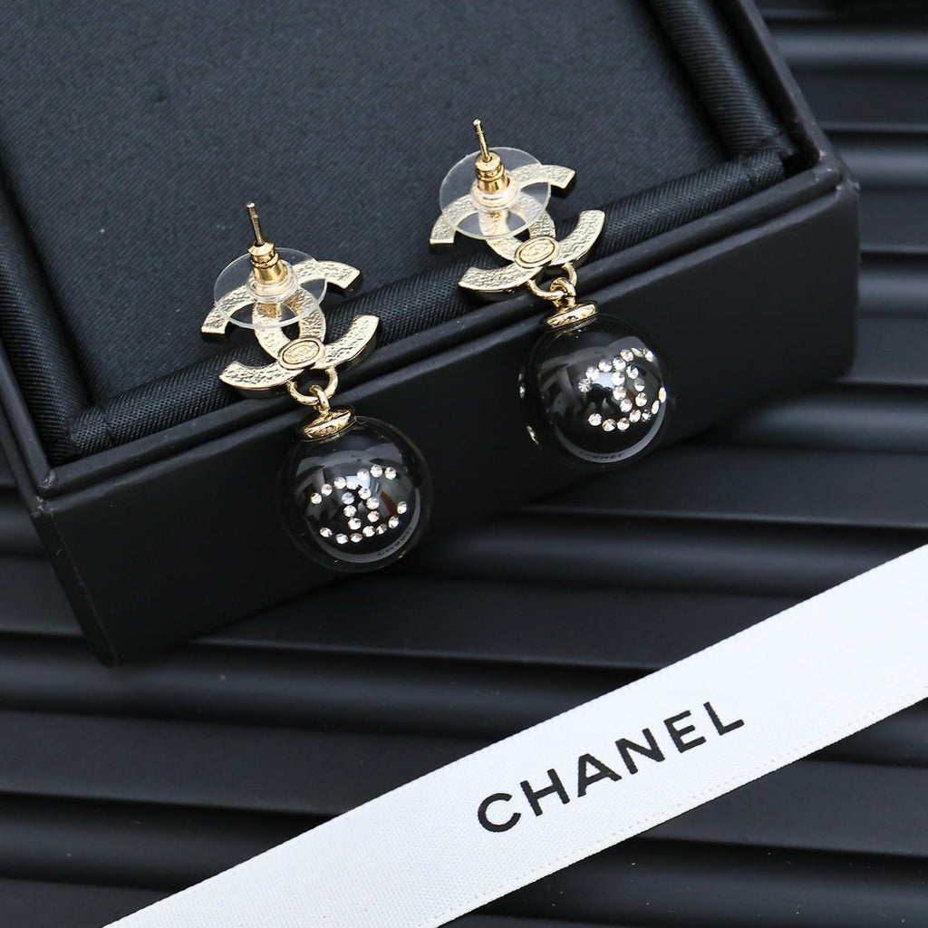 New Fashion Double C Letter Glass Ball Earrings ZS1326100901