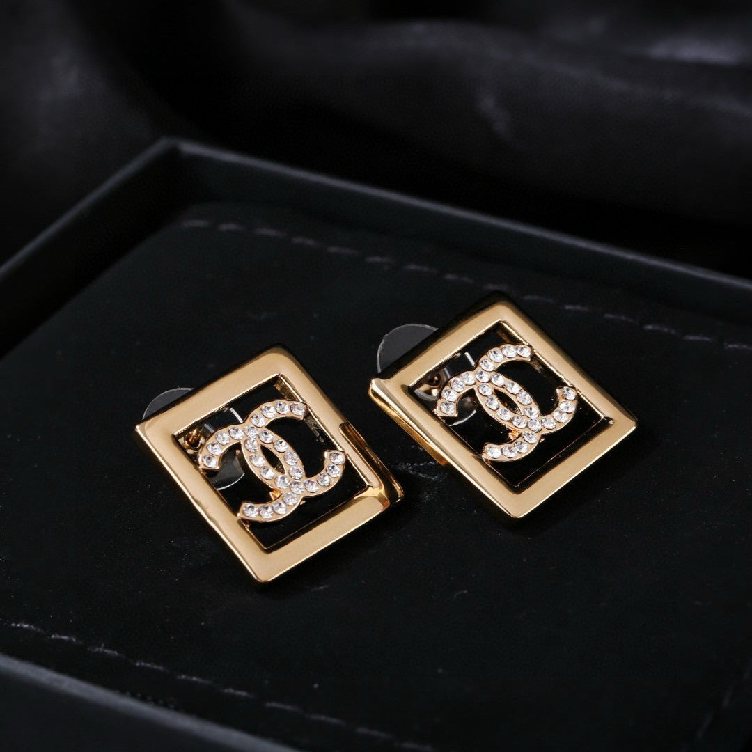 New Fashion Double C Rhinestone Square Stud Earrings ZS1326100903