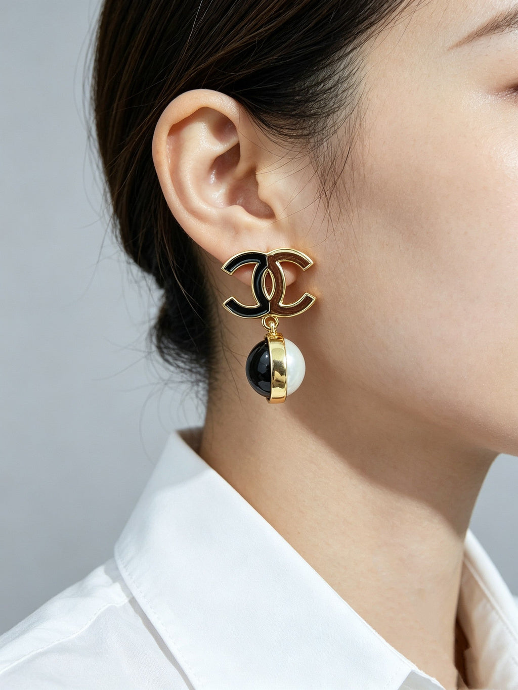 New Fashion Women's CC Pearl Drop Earrings ZS1326101001