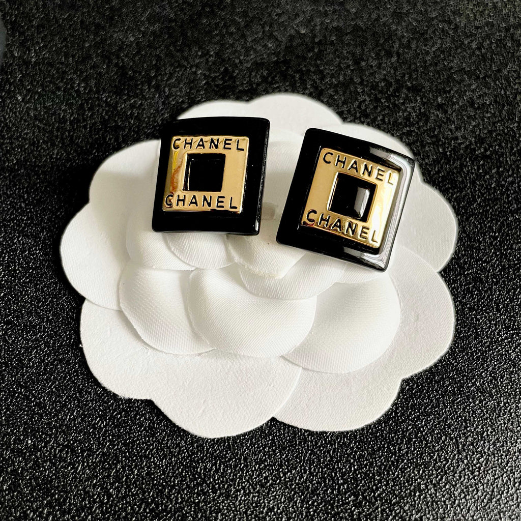 New Fashion Women's Vintage Stud Earrings ZS1326101005
