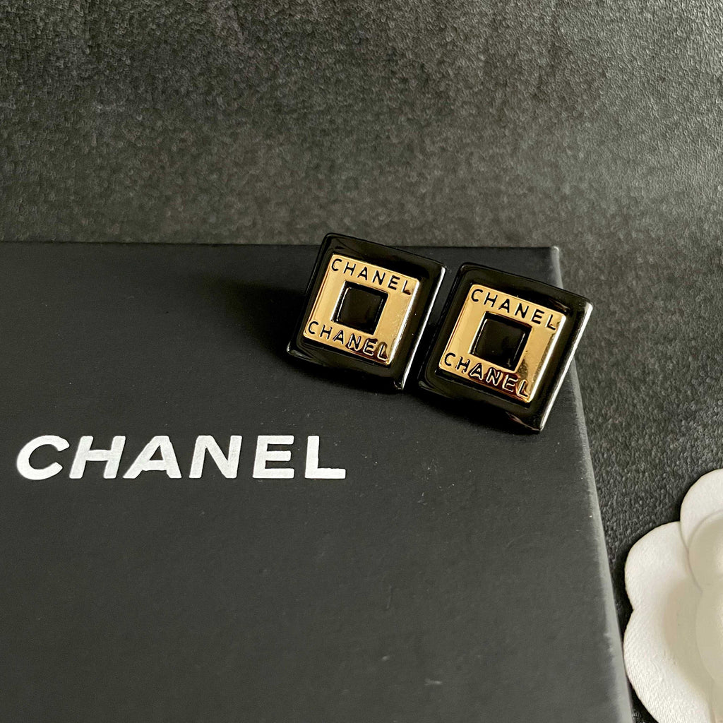 New Fashion Women's Vintage Stud Earrings ZS1326101005