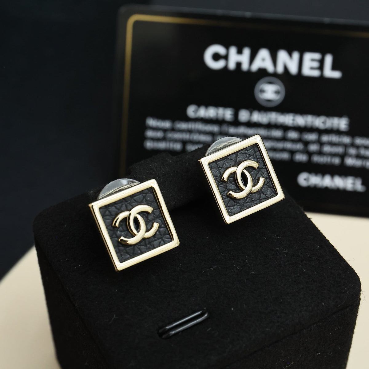 New Fashion Women's Vintage Stud Earrings ZS1326101006
