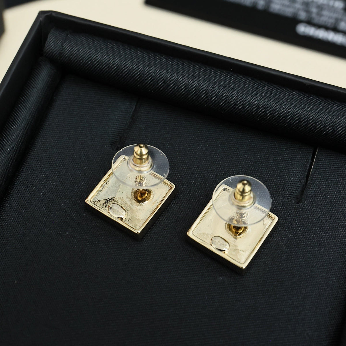 New Fashion Women's Vintage Stud Earrings ZS1326101006