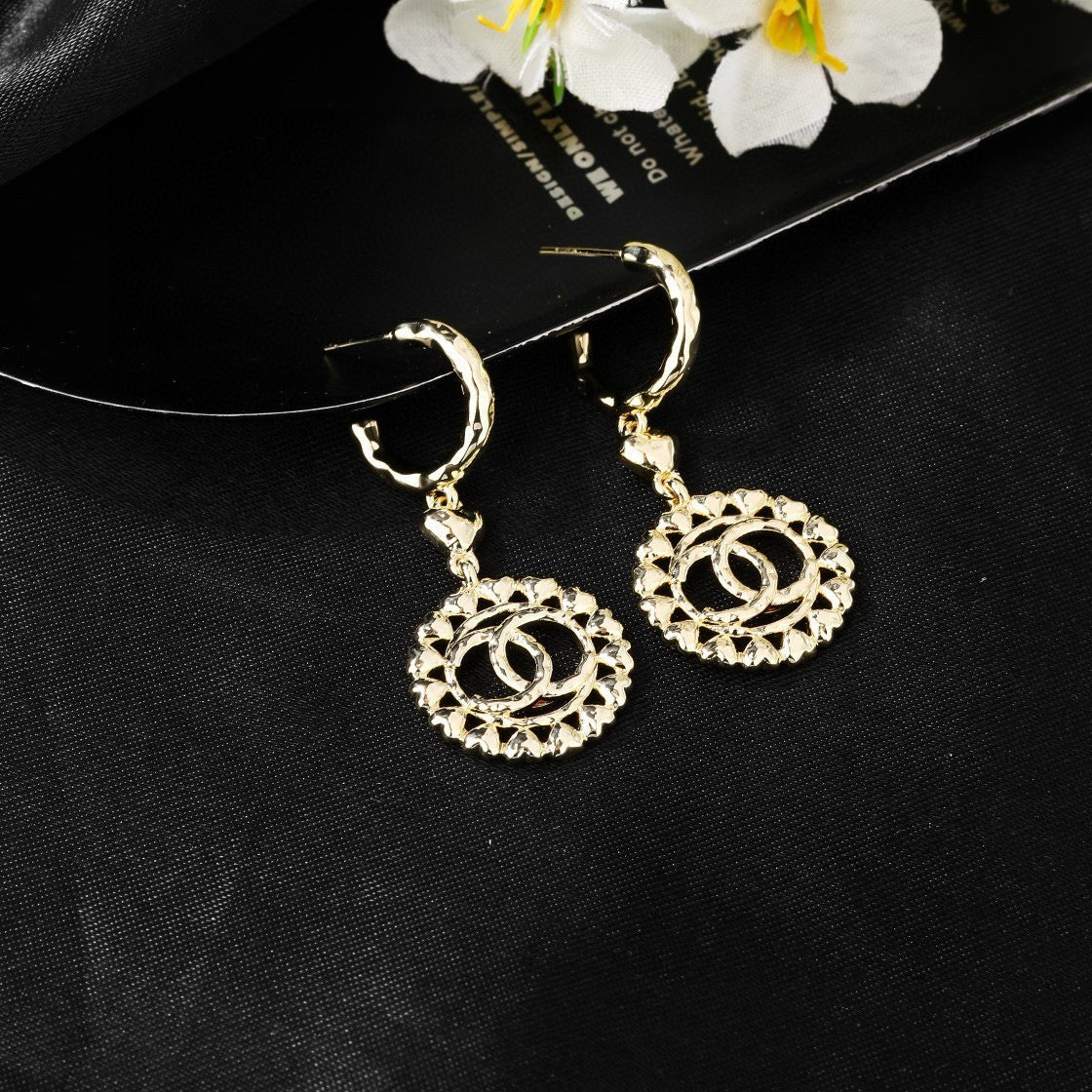 New Fashion Women's CC Hollow Drop Earrings ZS1326101007