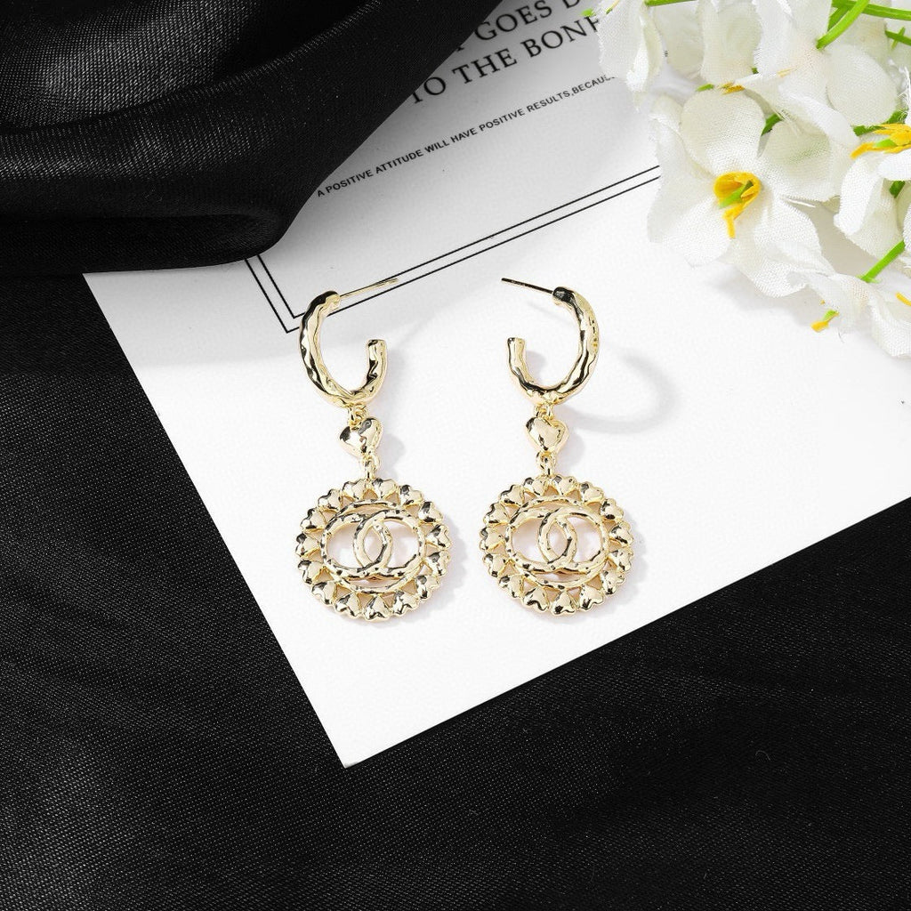 New Fashion Women's CC Hollow Drop Earrings ZS1326101007