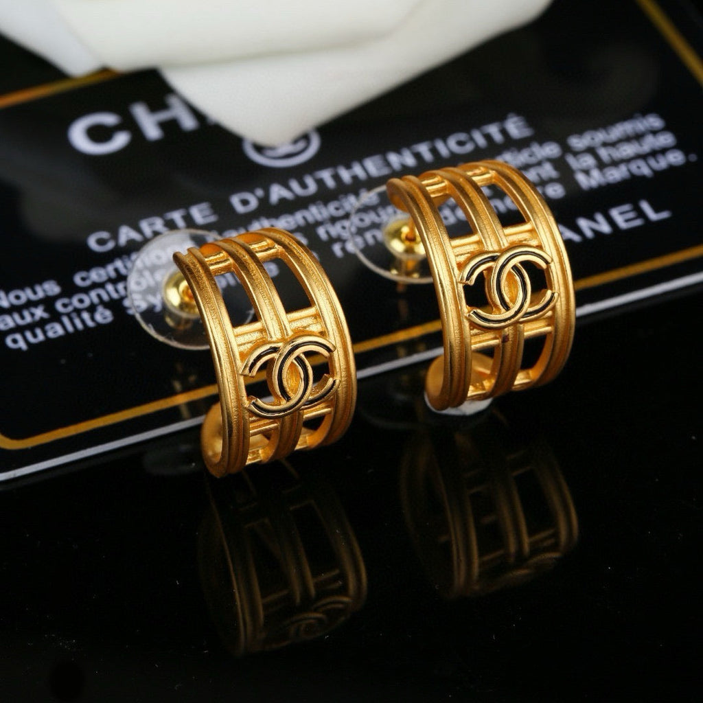 New Fashion Women's Vintage Stud Earrings ZS1326101008