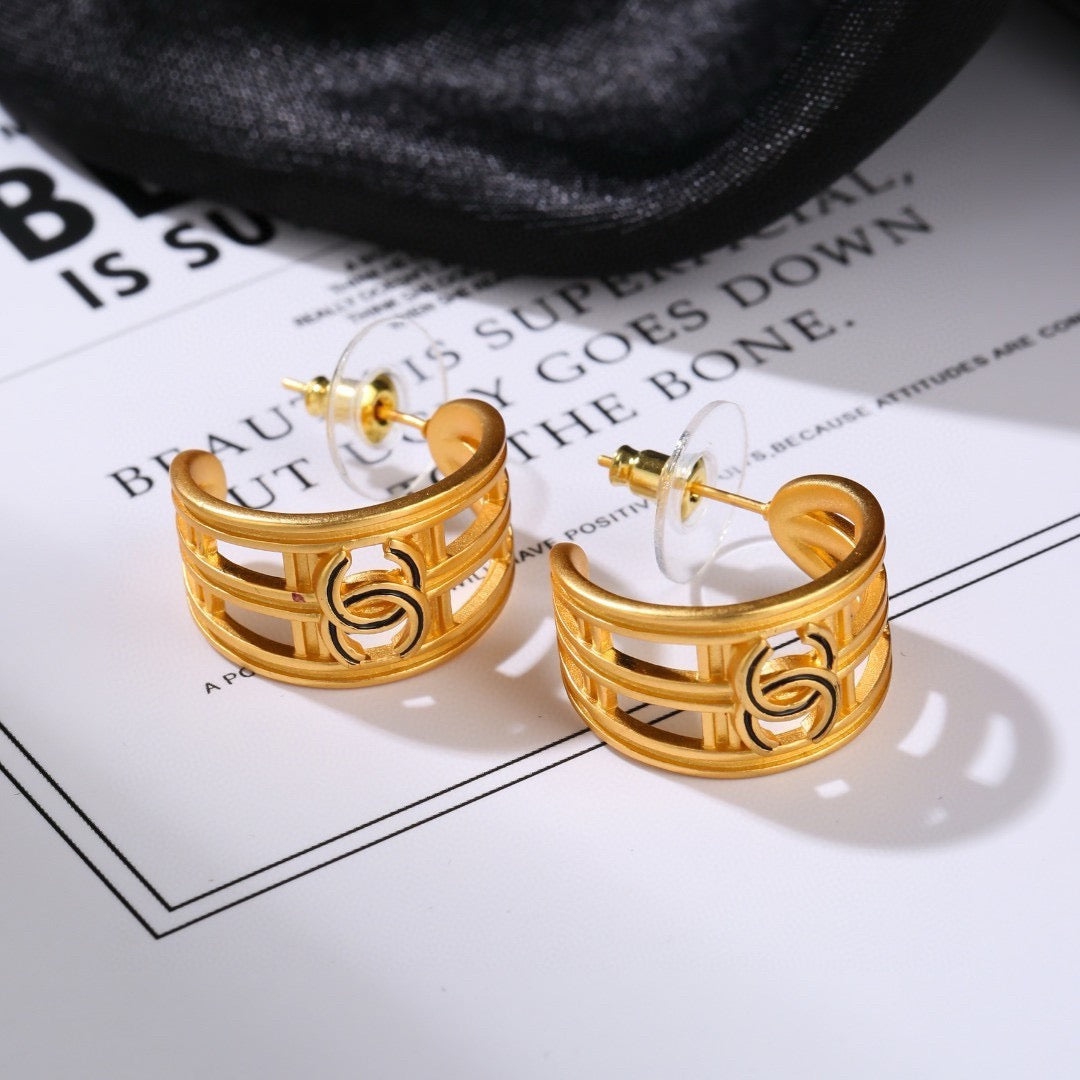 New Fashion Women's Vintage Stud Earrings ZS1326101008