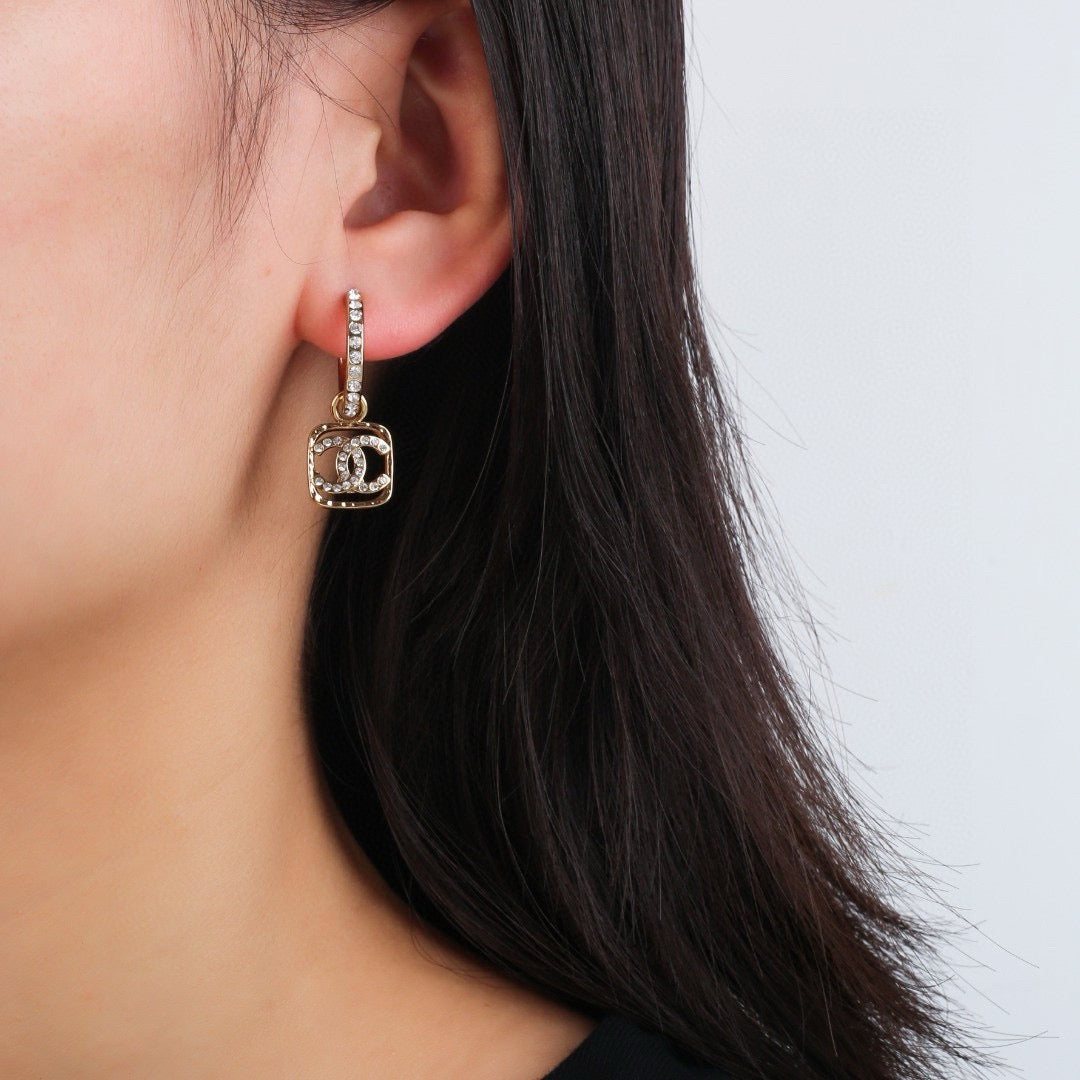 New Fashion Women's Vintage Stud Earrings ZS1326101011