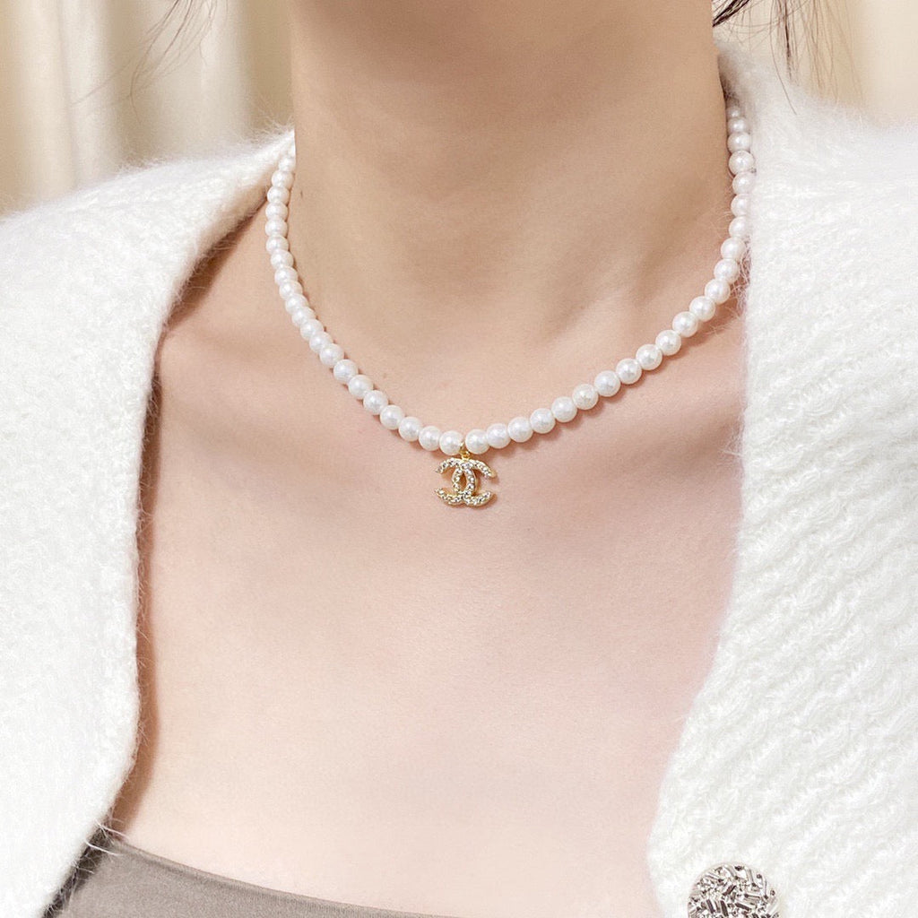 New Fashion Women's CC Pearl Necklace ZS1326101012