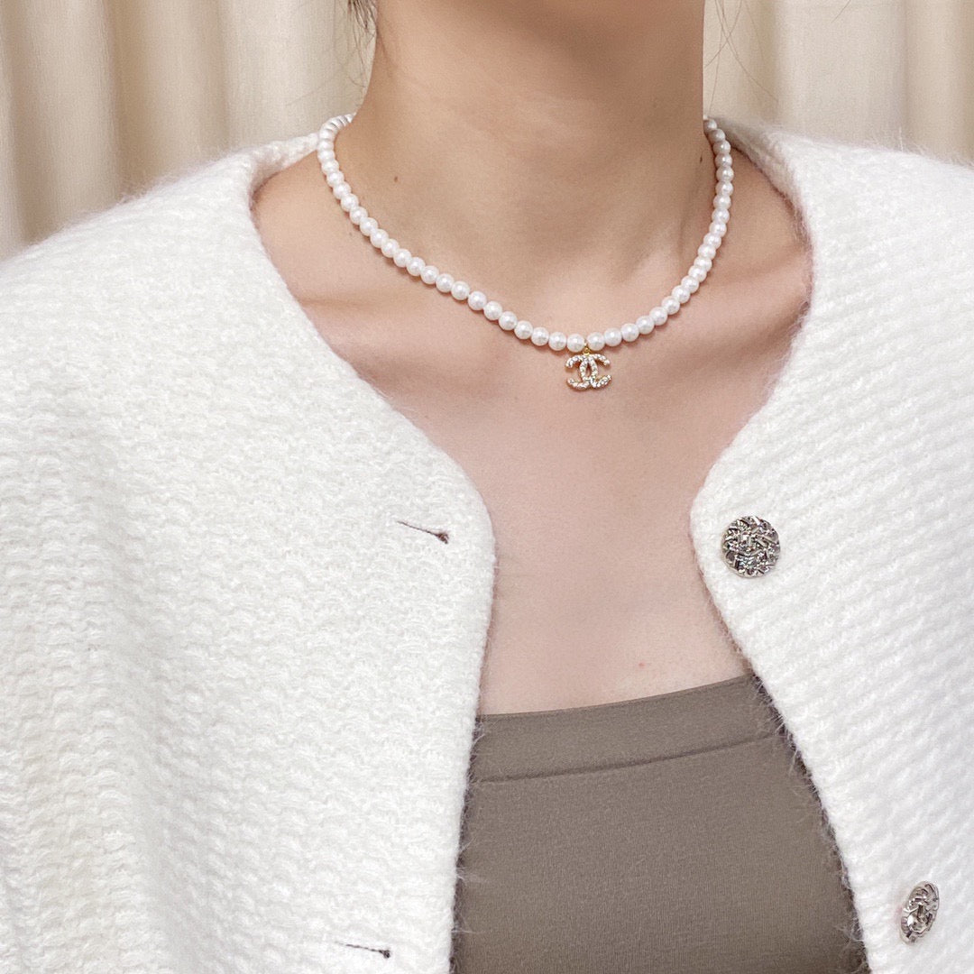 New Fashion Women's CC Pearl Necklace ZS1326101012