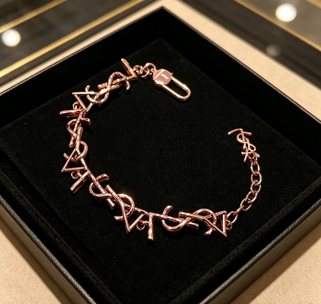 New Fashion Women's Letter Linked Rose Gold Bracelet ZS1326101019