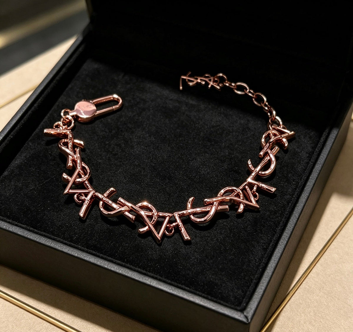 New Fashion Women's Letter Linked Rose Gold Bracelet ZS1326101019