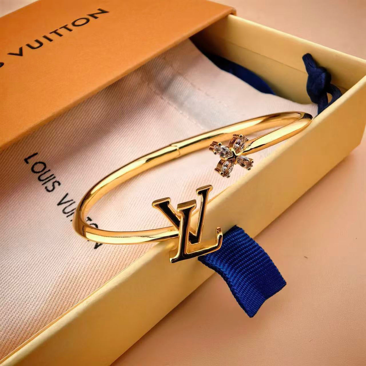 New Fashion Women's Letter Four-Leaf Flower Rhinestone Open Bangle ZS1326101020