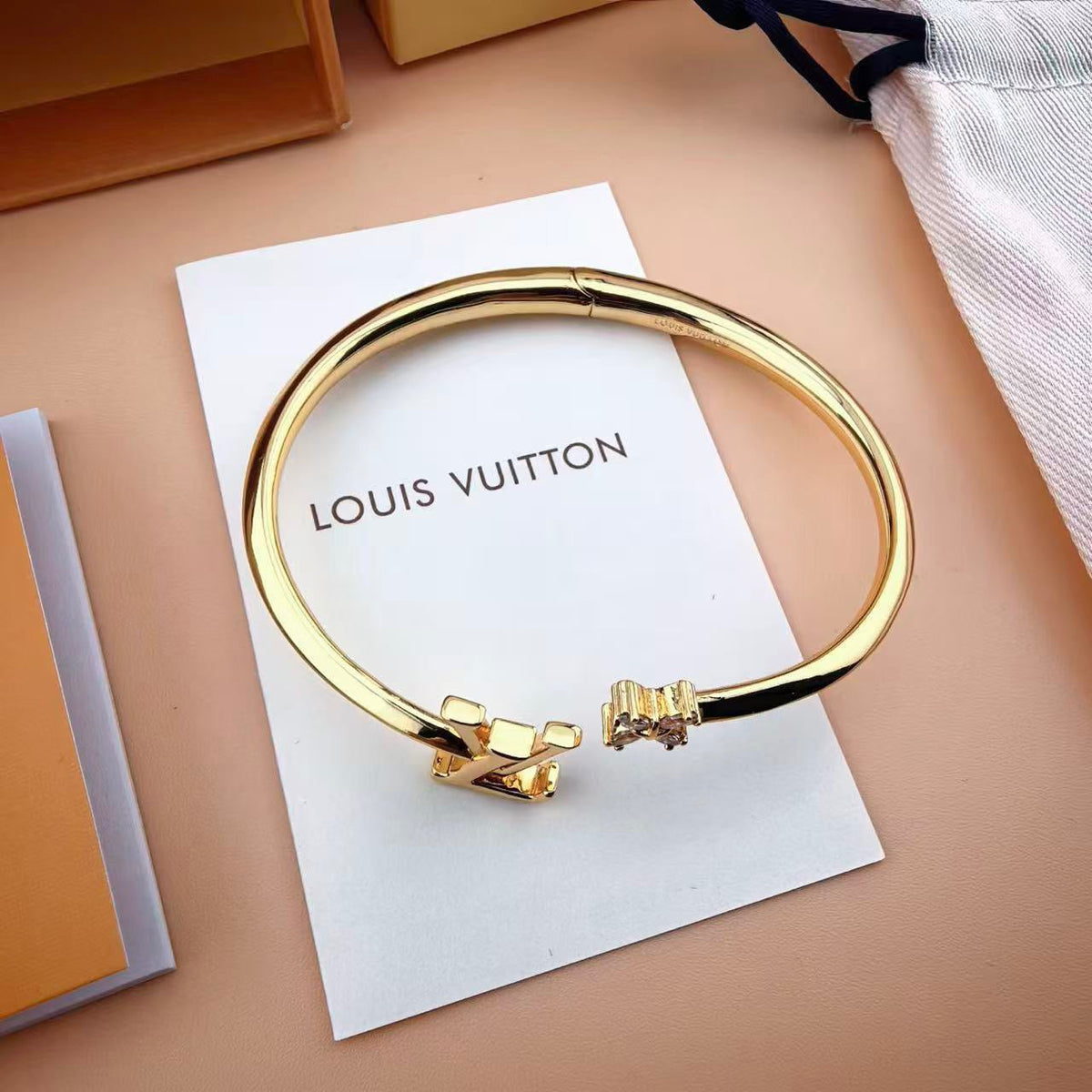 New Fashion Women's Letter Four-Leaf Flower Rhinestone Open Bangle ZS1326101020