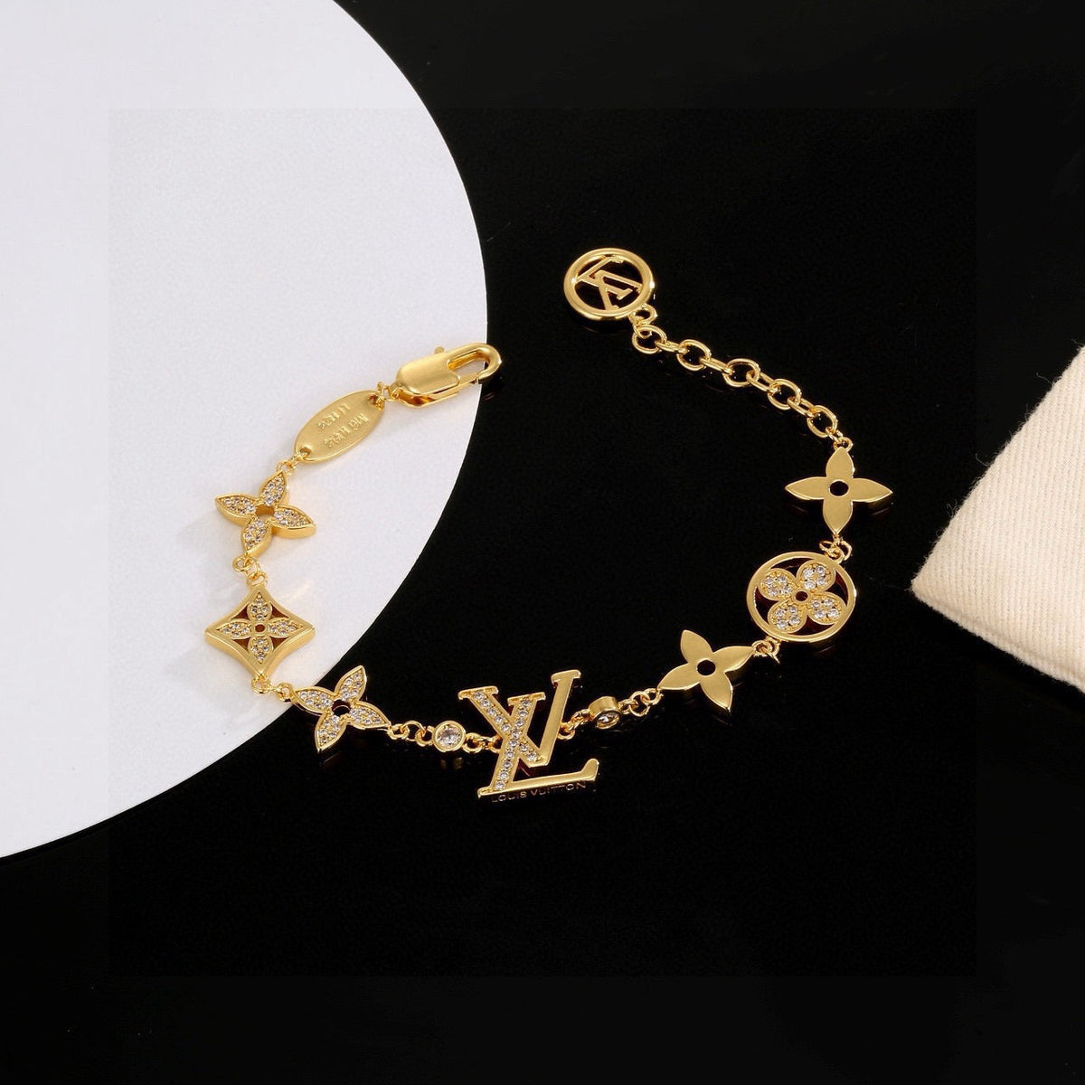 New Fashion Women's Multi-element Rhinestone Four-Leaf Flower Bracelet ZS1326101021