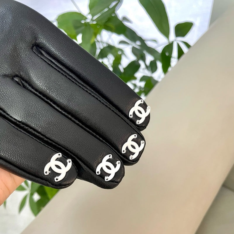 New Fashion Women's CC Fingertip PU Leather Gloves XC1326101022