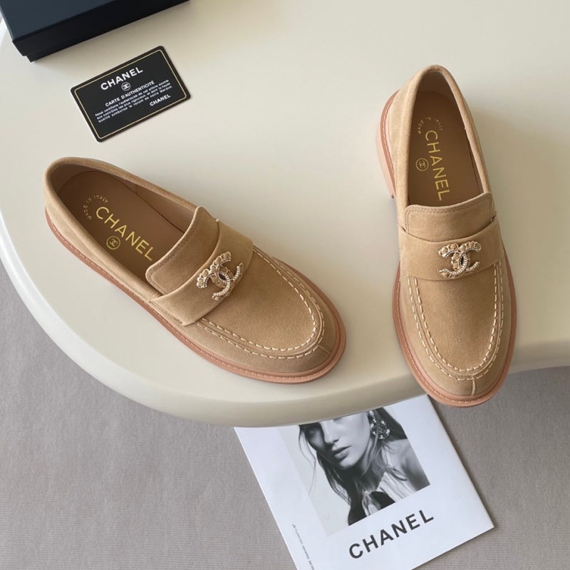 New Fashion Women's CC Logo Buckle Loafers PF1326101215