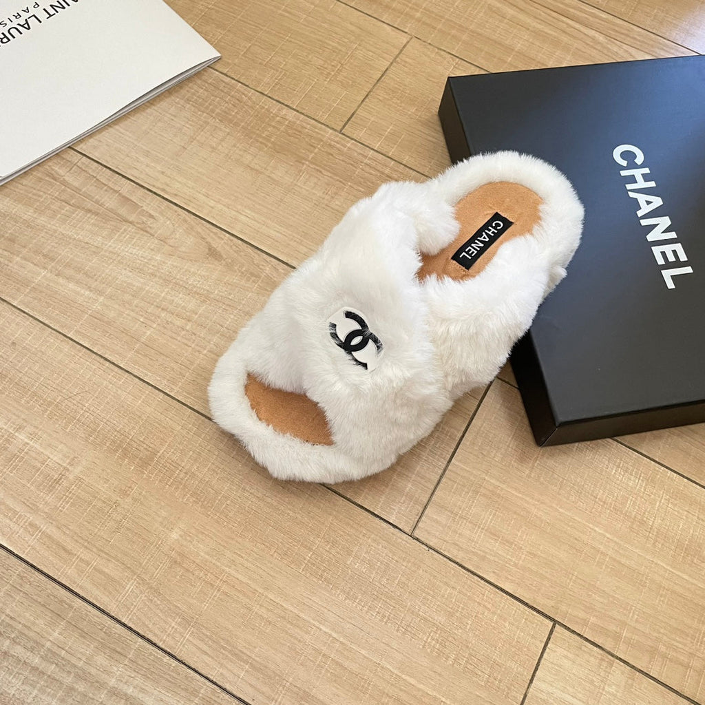 New Fashion Women's CC Plush Slippers PF1326101217