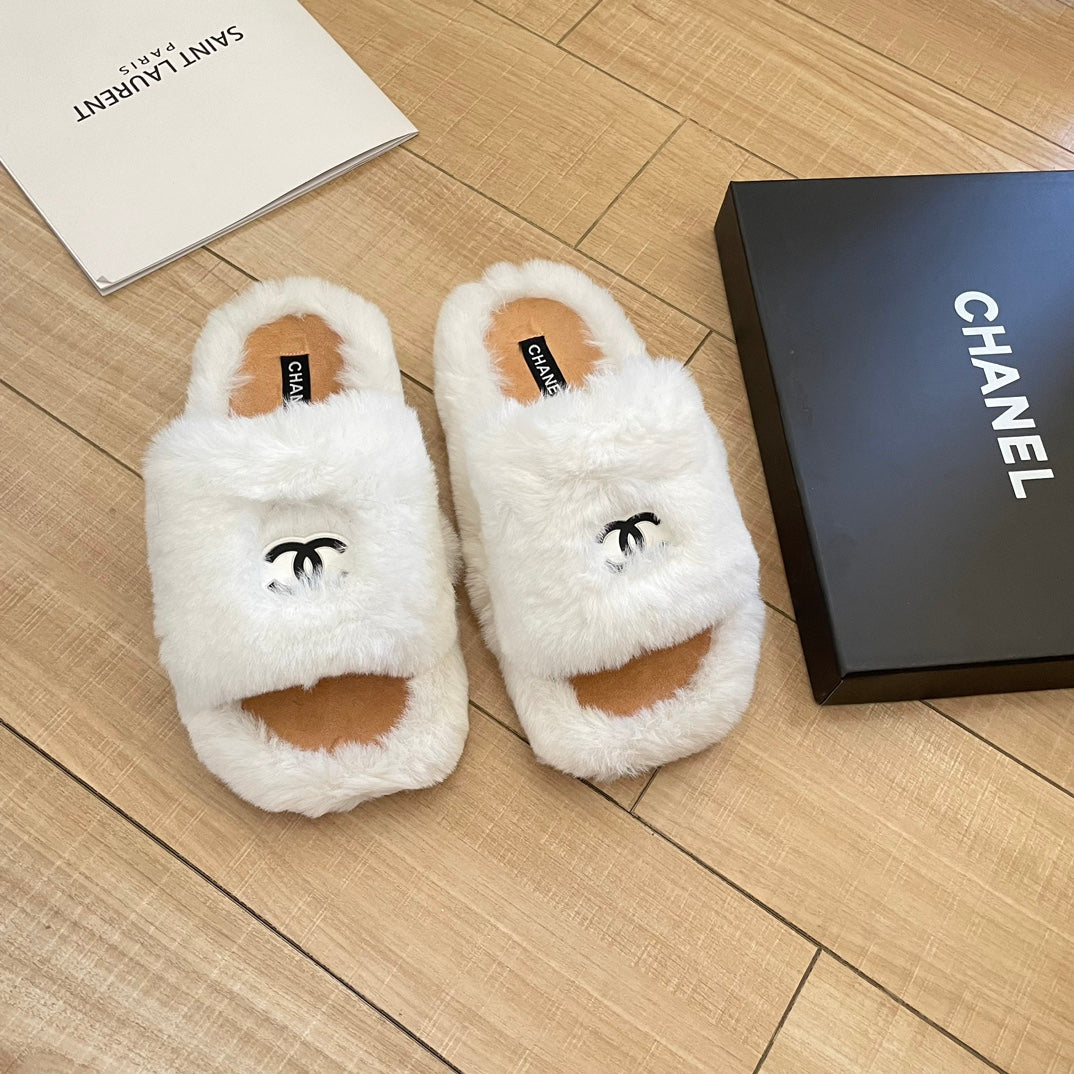 New Fashion Women's CC Plush Slippers PF1326101217