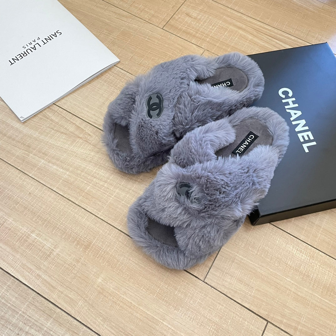 New Fashion Women's CC Plush Slippers PF1326101217