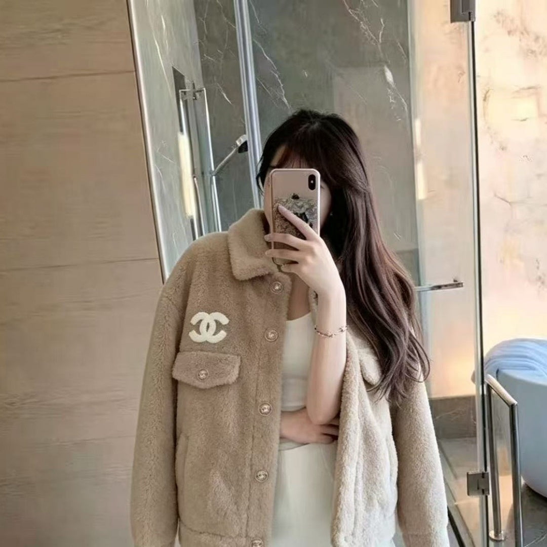 New Fashion Women's CC Hooded Fleece Jacket DM1326101512