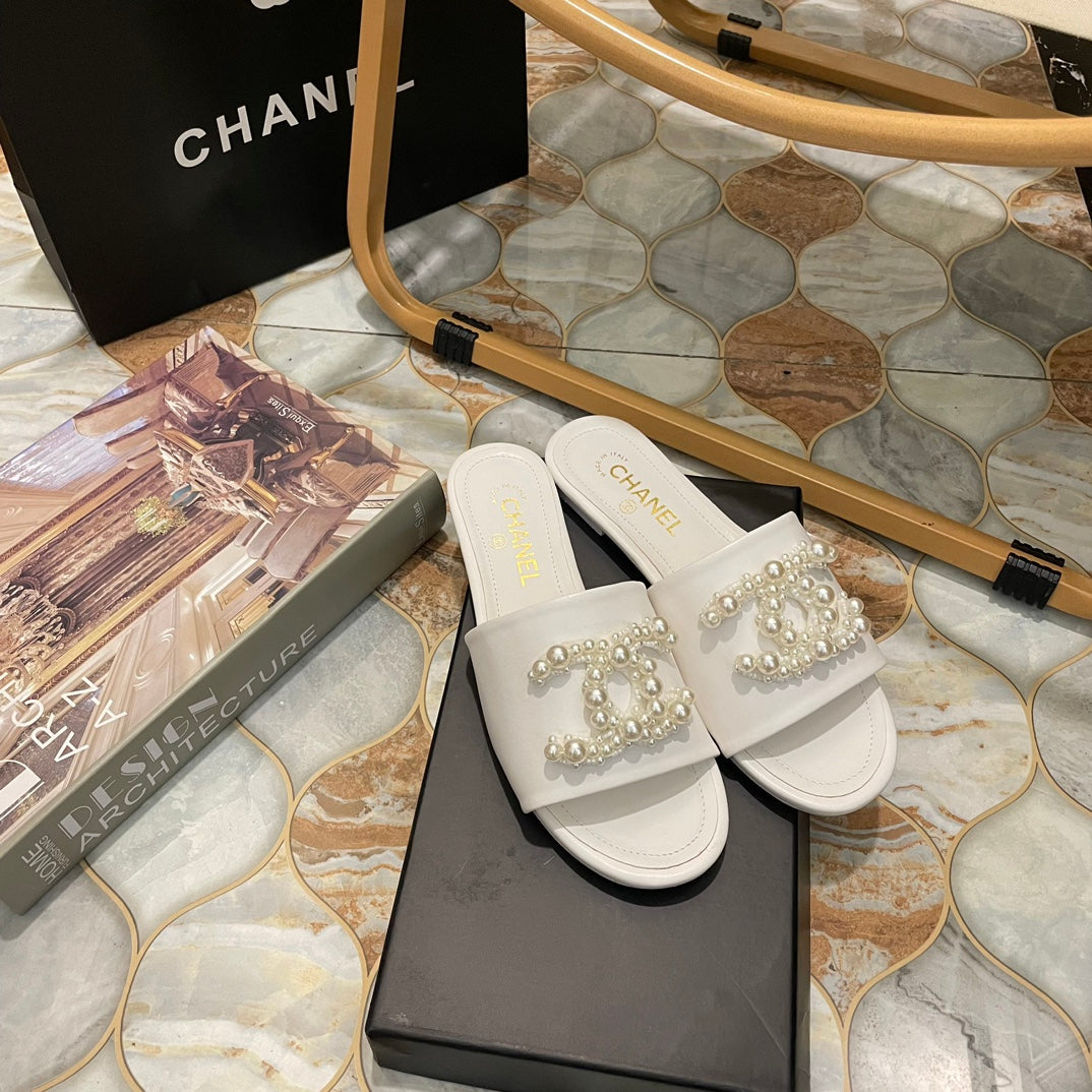 New Fashion Women's Pearl CC Slide Sandals PF1326101601