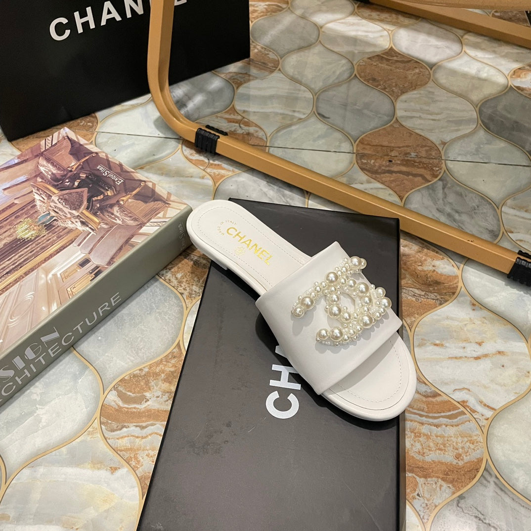 New Fashion Women's Pearl CC Slide Sandals PF1326101601
