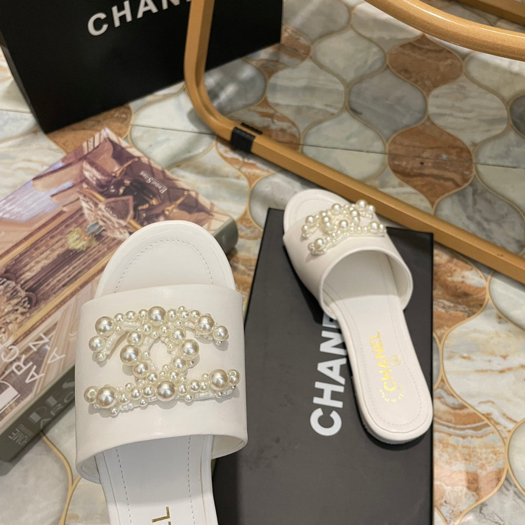 New Fashion Women's Pearl CC Slide Sandals PF1326101601