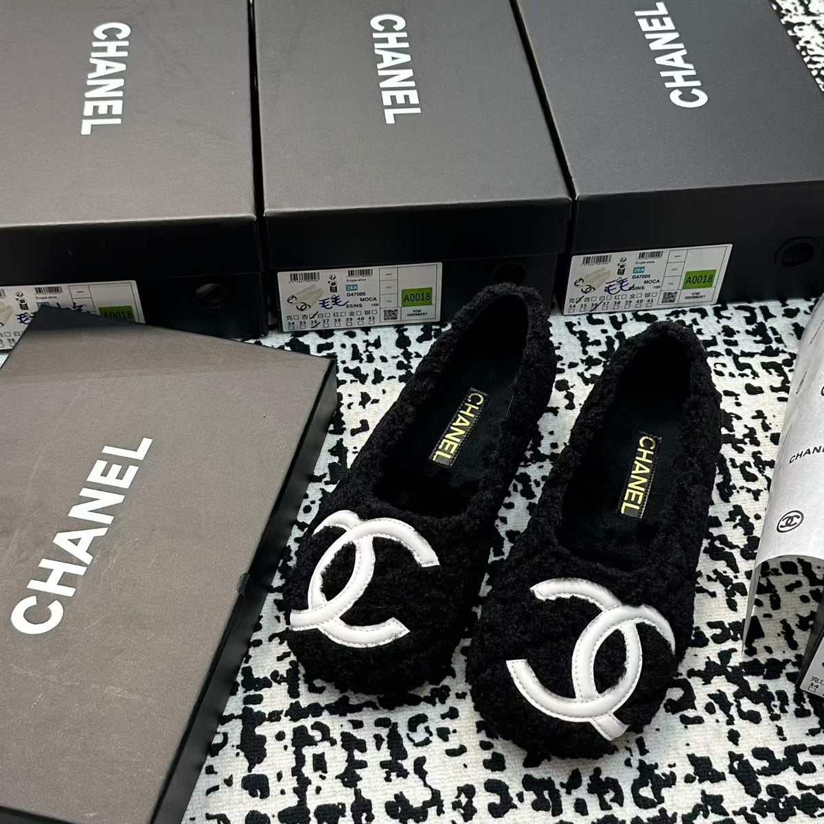 New Fashion Women's CC Furry Flat Shoes PF1326101603