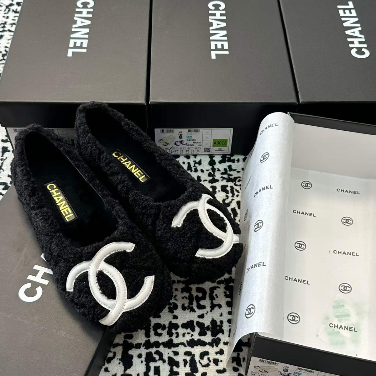 New Fashion Women's CC Furry Flat Shoes PF1326101603