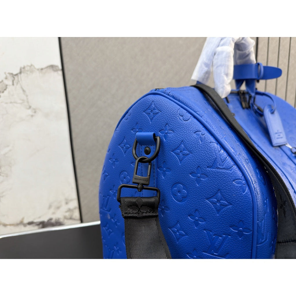 New Fashion Embossed Monogram Handheld Travel Duffle Bag CWT1326101922