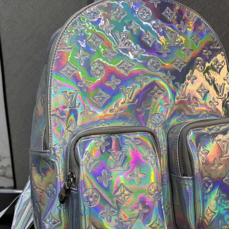 New Fashion Holographic Embossed Backpack CWT1326101924