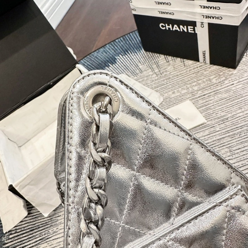 New Fashion Women's Silver Quilted Drawstring Bucket Bag CWT1326101925