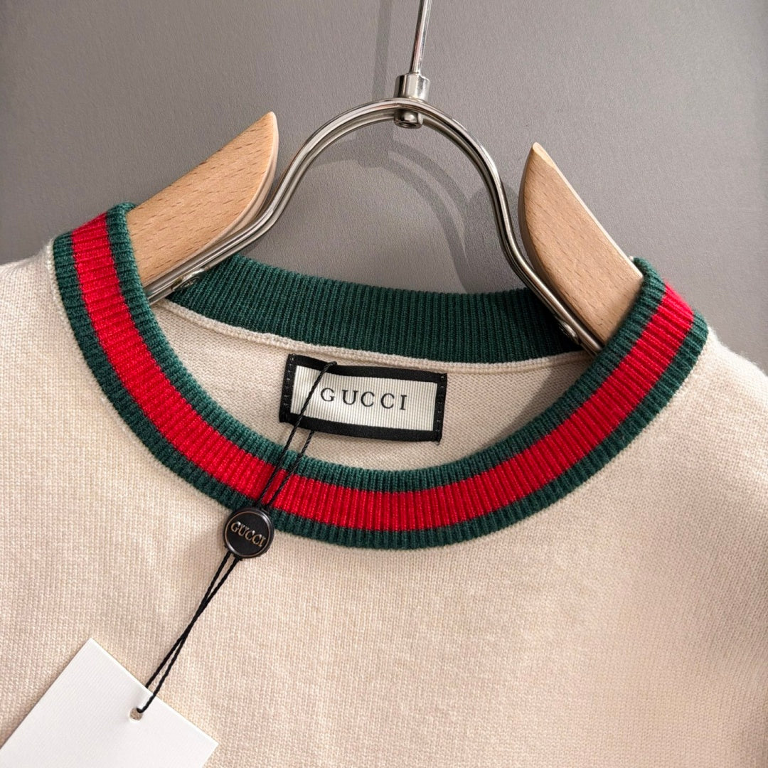 New Fashion Men's Pocket Embroidered Crew Neck Sweater MJ1326102208