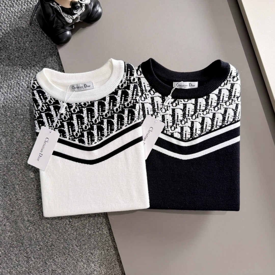 New Stylish Shoulder Jacquard Crew Neck Sweater MJ1326102227