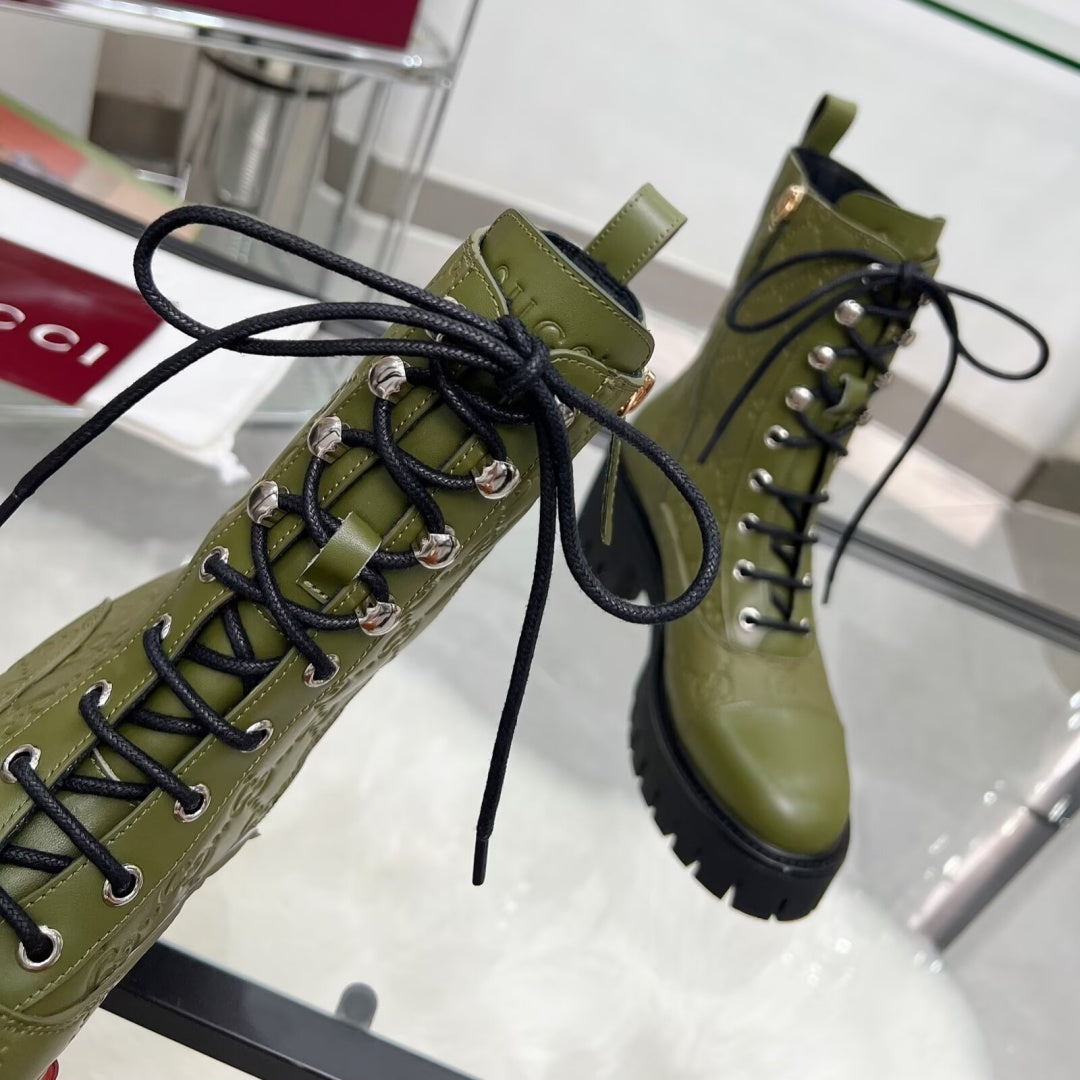 New Arrival Women's Embossed Lug Sole Combat Boots XY1326102301