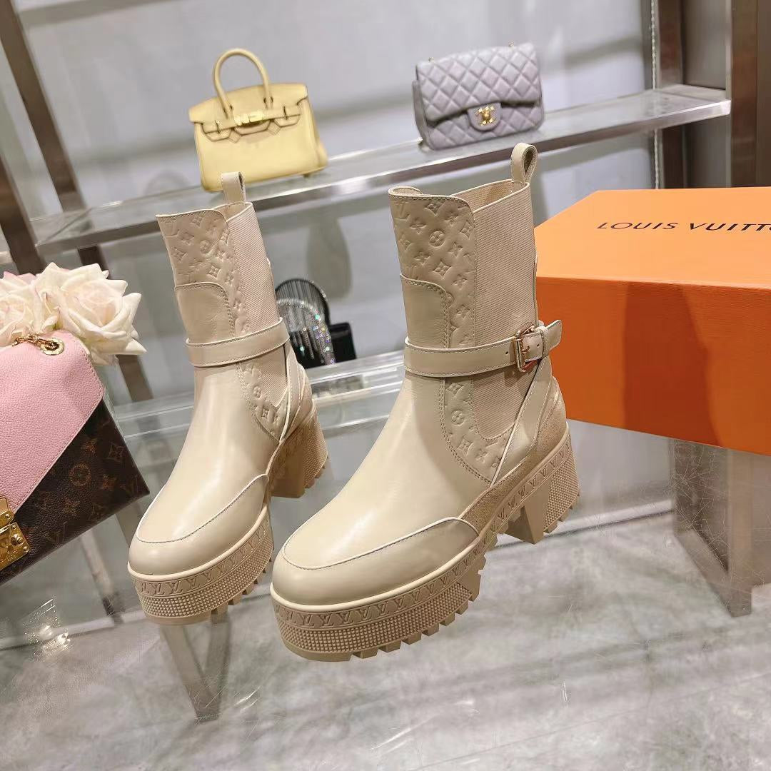 New Arrival Women's Monogram Buckle Platform Chelsea Boots SZ1326102312