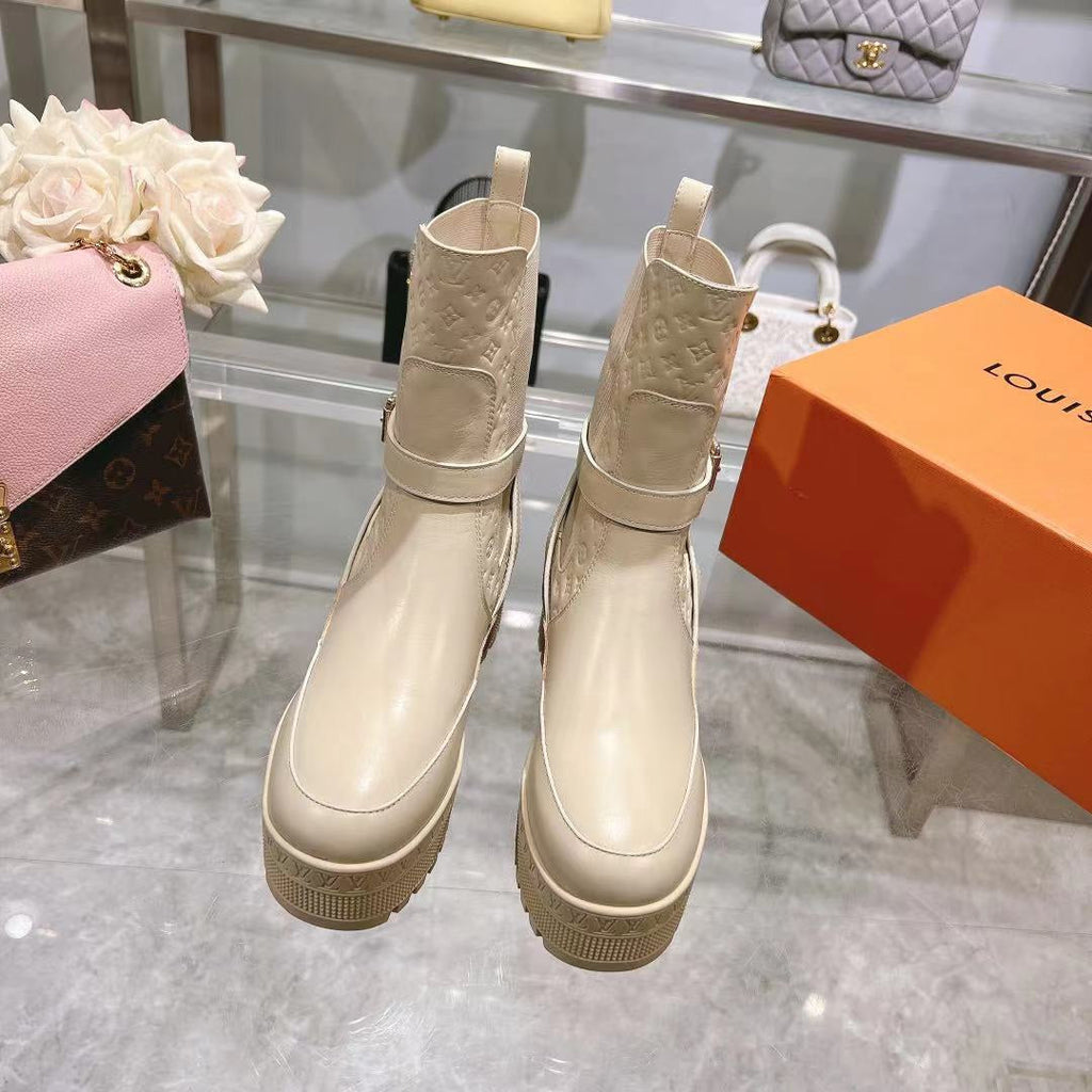 New Arrival Women's Monogram Buckle Platform Chelsea Boots SZ1326102312