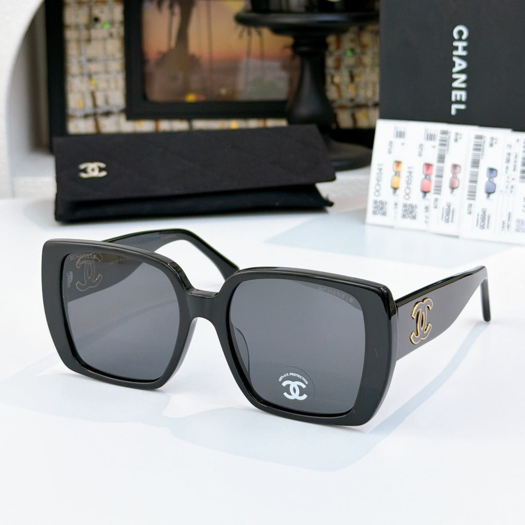 New Large Square CC Sunglasses LD1312102603