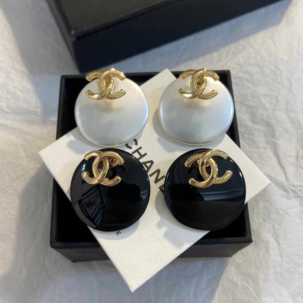 New Versatile Round CC Stud Earrings  XC1326102610
