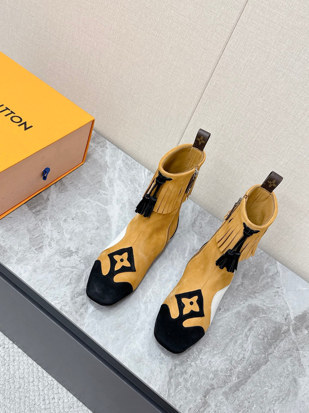 26SS New Western-Style Tassel Ankle Boots 0726102701