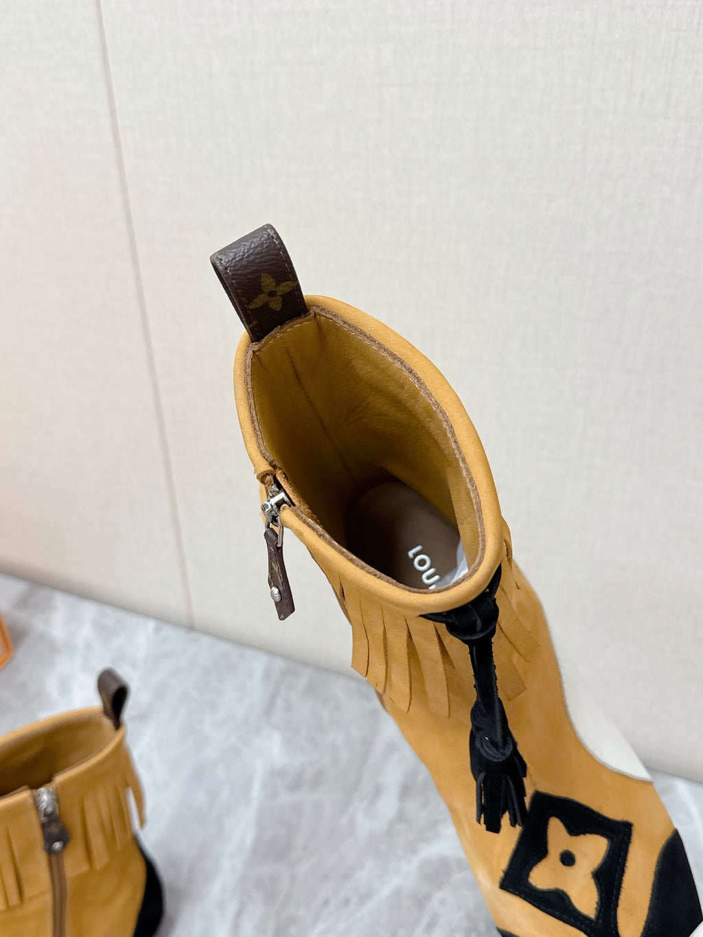 26SS New Western-Style Tassel Ankle Boots 0726102701