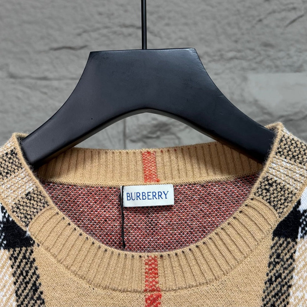 New Classic Plaid Crew Neck Knit Sweater MJ1326102706
