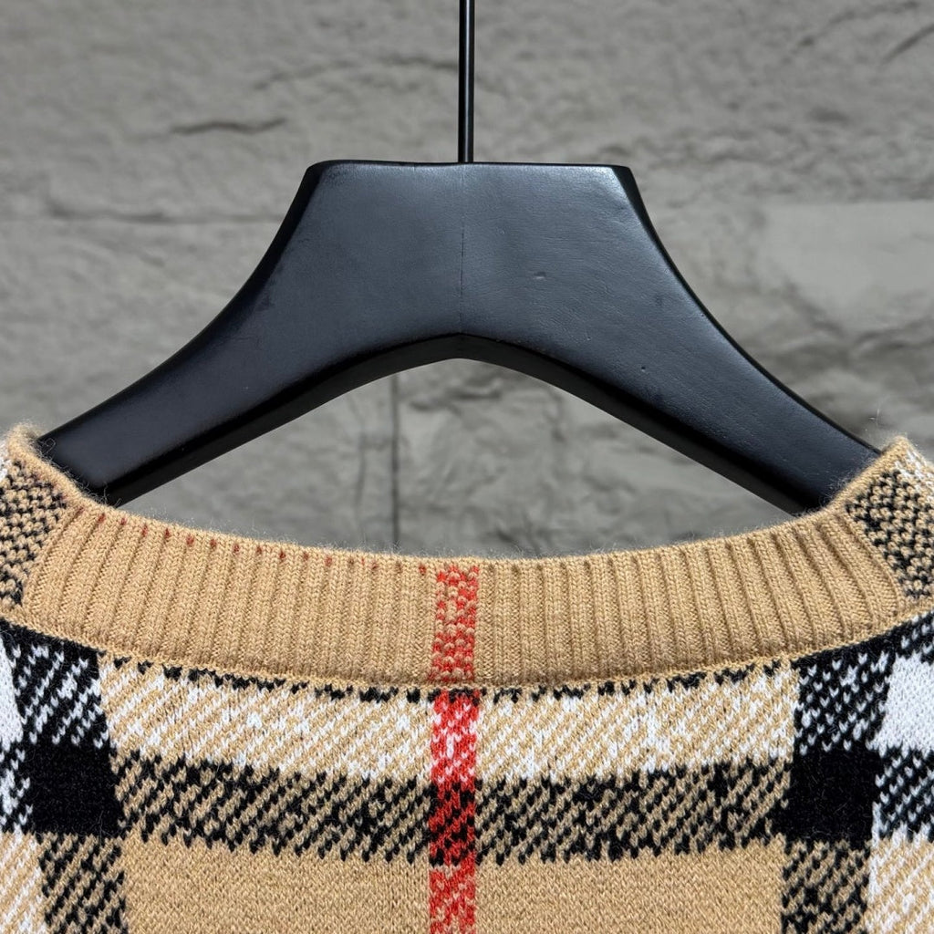New Classic Plaid Crew Neck Knit Sweater MJ1326102706